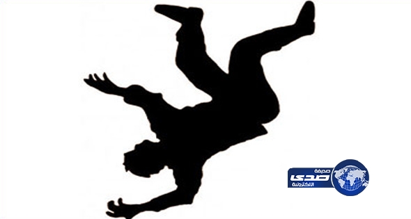 مصري يلقي بولده من الطابق الخامس