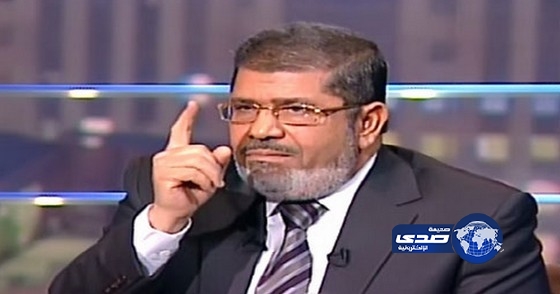 مرسي يدعو الجيش لسحب إنذاره ويؤكد تمسكه بـ«الشرعية الدستورية»