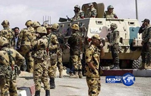 مدرعات الجيش المصري تصل محيط جامعة القاهرة للسيطرة على الموقف