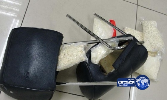 جمرك الحديثة يحبط محاولة تهريب حوالي 20 ألف حبة مخدرة