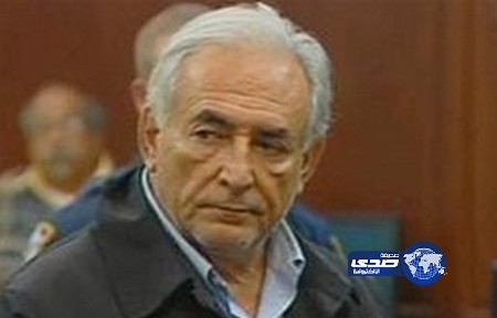 محاكمة مدير صندوق النقد السابق لارتباطه بشبكة للدعارة