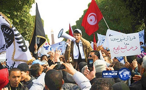 الأمن التونسي يزيل خيم النواب المنسحبين من المجلس التأسيسي