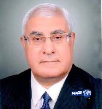 الرئيس المصري يحل مجلس الشورى ويعين فريد رئيسا لجهاز المخابرات