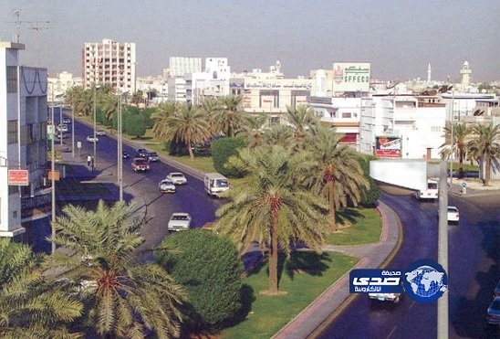 9 فرق بـ”مدني الشرقية” تسيطر على حريق بمستودعين ولا إصابات