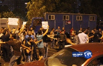 إصابة العشرات في اشتباكات بين مؤيدي مرسي ومعارضيه