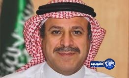 نائب وزير الصحة ينقذ طفل أصيب بأزمة تنفس على متن طائرة