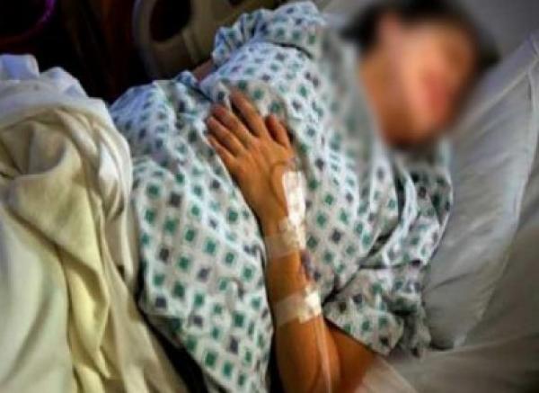 سيدة مغربية تضع طفلاً بصندوق سيارة