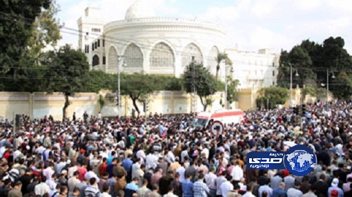 توافد المتظاهرين إلى ميدان التحرير ومحيط قصر الاتحادية