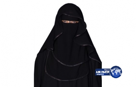 شاب يرتدي الخمار ليتقدم للامتحان بدلاً عن خطيبته