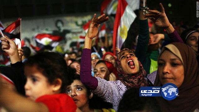 سيدة تسأل “الأخوات المنتقبات” عن جواز “جهاد النكاح” في رابعة