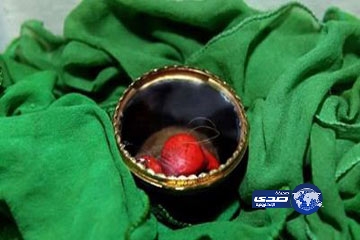 تدفق الالاف على مسجد بأمريكا لرؤية شعيرات من لحية الرسول الكريم