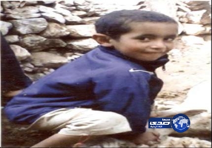 شبان يختطفون طفل ثم يقتلونه بطريقة بشعة