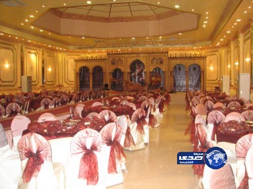 ضبط كاميرات سرية بأحد قصور الأفراح في ينبع لتصوير النساء