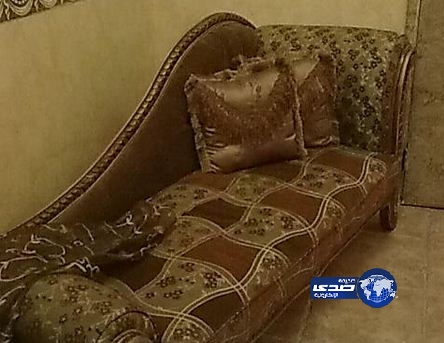 سعودية تخبئ 50 ألف ريال في كنبة