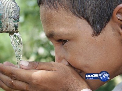 فتوى تجيز شرب الماء اثناء الصيام “تثير الجدل”