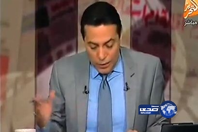 بالفيديو.. مذيع مصري يتهم اللاجئات السوريات بعرض “جهاد النكاح” على أنصار مرسي في رابعة العدوية