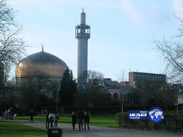 بث آذان الفجر طوال شهر رمضان في بريطانيا