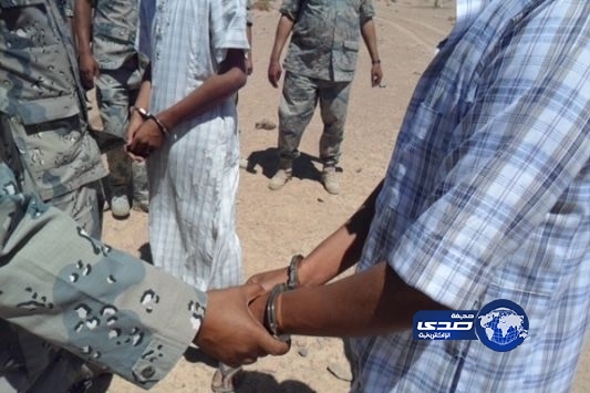 دوريات حرس الحدود بتبوك توقف ثمانية متسللين