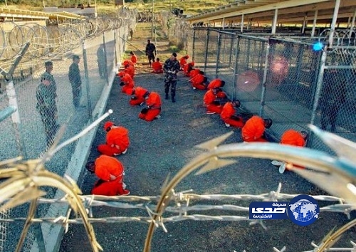 ضابط بريطاني يضرب عن الطعام تضامناً مع سعودي بغوانتانامو