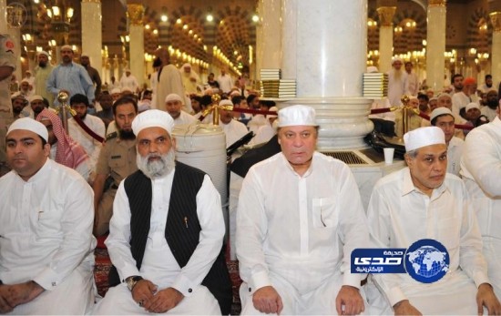 رئيس وزراء باكستان يزور المسجد النبوي الشريف