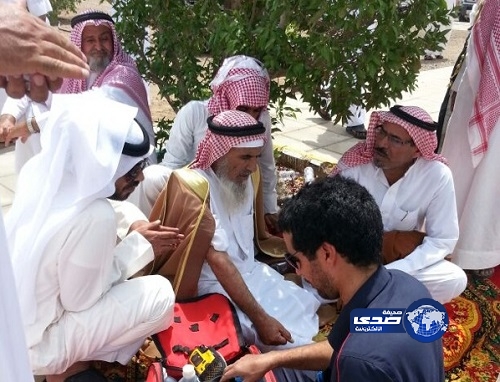 إغماءات بين مواطنين اجتمعوا أمام مبنى محافظة “مهد الذهب”