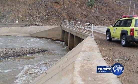 احتجاز عدد من المركبات في أمطار جازان