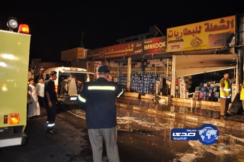 حريق يلتهم محلين لبيع البطاريات بـ”الطائف‎”