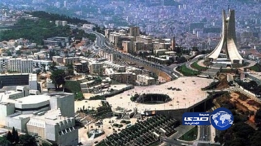 مقتل 3 وإصابة 27 آخرين في اشتباكات قبلية بالجزائر