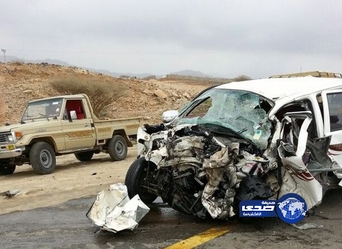 مصرع شخص وإصابة 8 في حادث اصطدام بـ”فطيحة بيش”