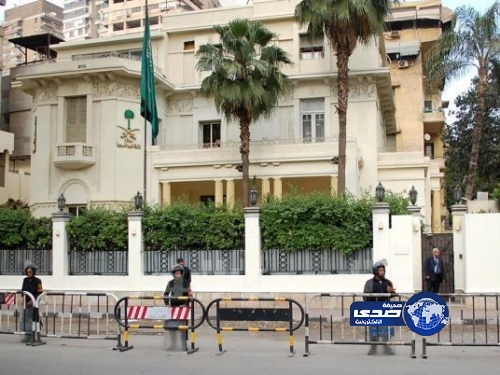 سفارة المملكة في مصر تأمن عودة المواطنين الراغبين في العودة