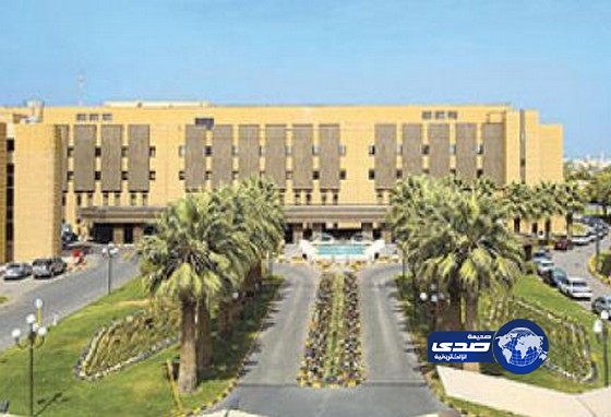 الطفلة الإيرانية المصابة بالسرطان تصل إلى المملكة لتلقي العلاج