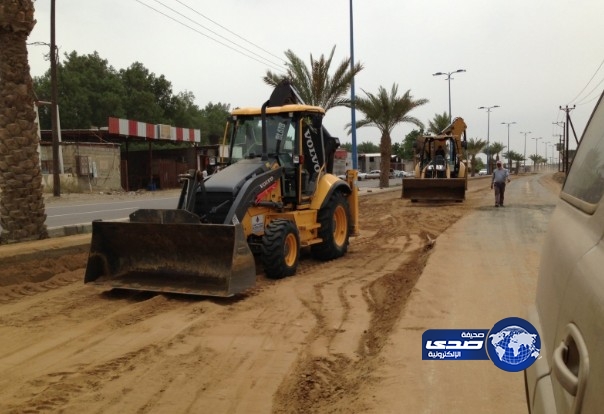 اعادة ردم وسفلتة مشاريع الصرف نتيجة الامطار التي شهدتها جازان