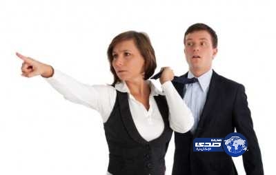 دراسة تؤكد أن المرأة تقود الرجل كما تشاء