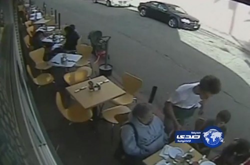 بالفيديو.. أميركي يتعمد دهس السياح في لوس انجلوس