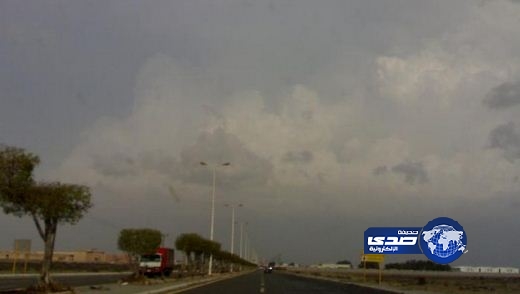 هطول أمطار على منطقة عسير