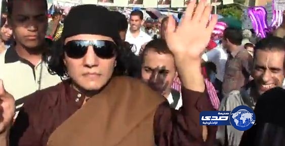 بالفيديو.. القذافى يظهر فى رابعة العدوية