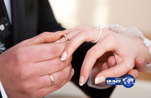 زفاف أربعينية إلى حبيبها بعد قضائه خلف القضبان 20 عاماً