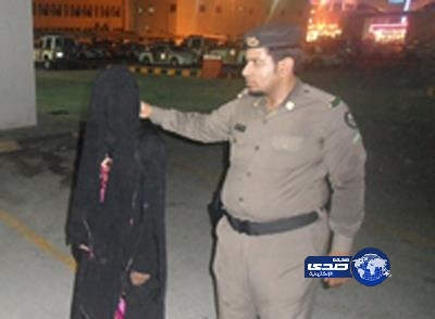 “صور”..  القبض على شاب متسول بزي نسائي في الدمام