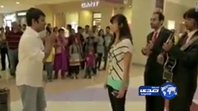 صفعة الخطوبة بدبي “غير حقيقة” وكانت إعلاناً تجارياً بالهند