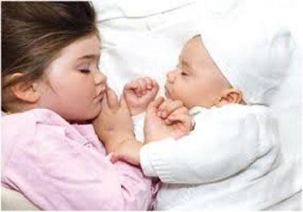 طفلة في 13 من عمرها تلد بعد تعرضها لاغتصاب جماعي