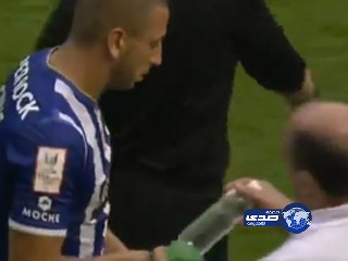 لاعب يرفض شرب الماء في مباراة لأنه صائم