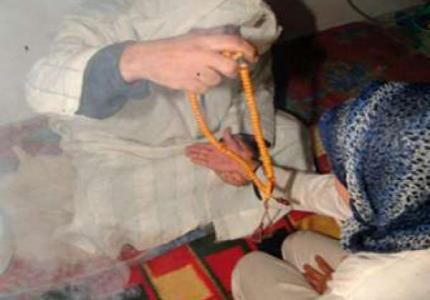 مهاجرة عربية تقدم شكاية ضد مشعوذ بعد أن منحته 21 مليون