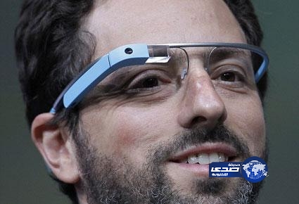 بريطانيا تدرس حظر ارتداء “نظارة جوجل” أثناء القيادة