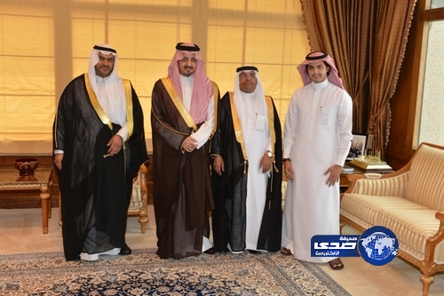 أمير عسير يؤكد أهمية تعزيز الوطنية بالإعلام الجديد