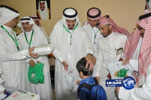 مدير تعليم عسير يؤكد أهمية الأسبوع التمهيدي للطلبة المستجدين