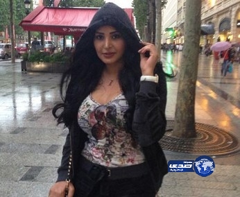 بالصور.. أمطار باريس تقود ريم عبدالله لمنافسة نانسي عجرم!