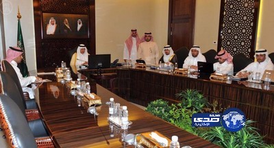 أمير منطقة مكة المكرمة يطلع على مشاريع أمانة الطائف