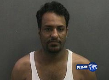 ادعى بأنه شرطي ليطلب ممارسة الجنس مع زوجة أحد المشتبهين