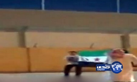 بالفيديو.. مواجهات بين مؤيدي بشار ومعارضيه بعد مباراة القادسية الكويتي والشرطة السوري