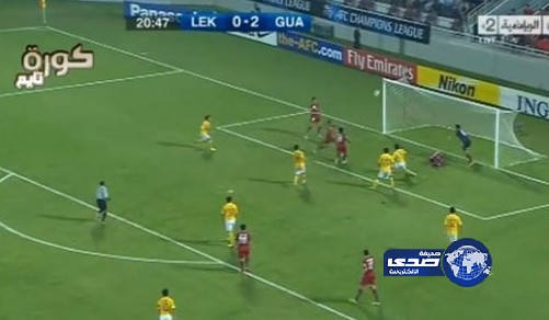 كرة عجيبة تُعاند فريقاً قطرياً – فيديو